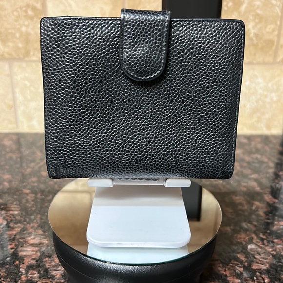 Chanel Timeless Black Caviar Compact Bifold - Picture 5 of 8